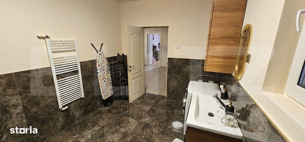 Casa de vanzare, 3 camere, 136 mp - Deva
