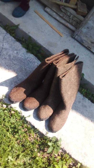 Продам спец.обуви и спец.одежды, перчатки, одежда пожарника.