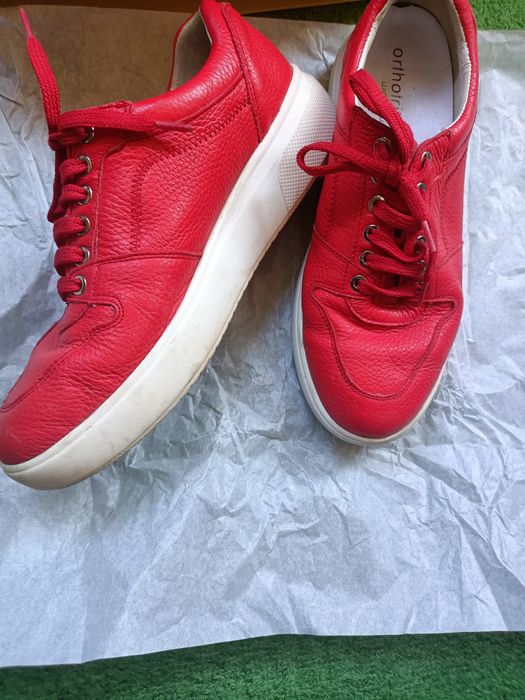 Спортни обувки Ortos Vivien red deer