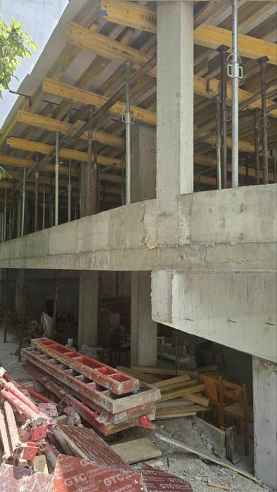 Просторен тристаен апартамент в Стрелбище