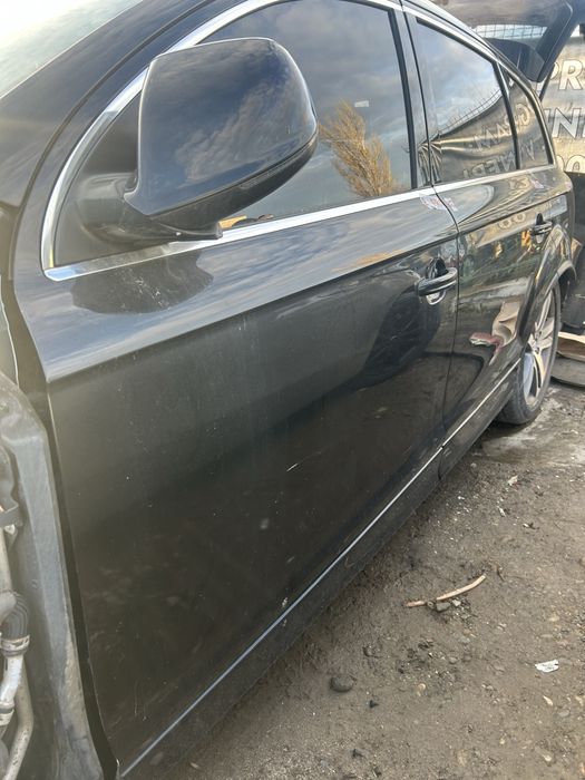 Ușă dreapta față Audi Q7 7L facelift 2011