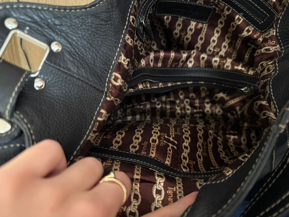 Дамска черна чанта Tignanello естествена кожа