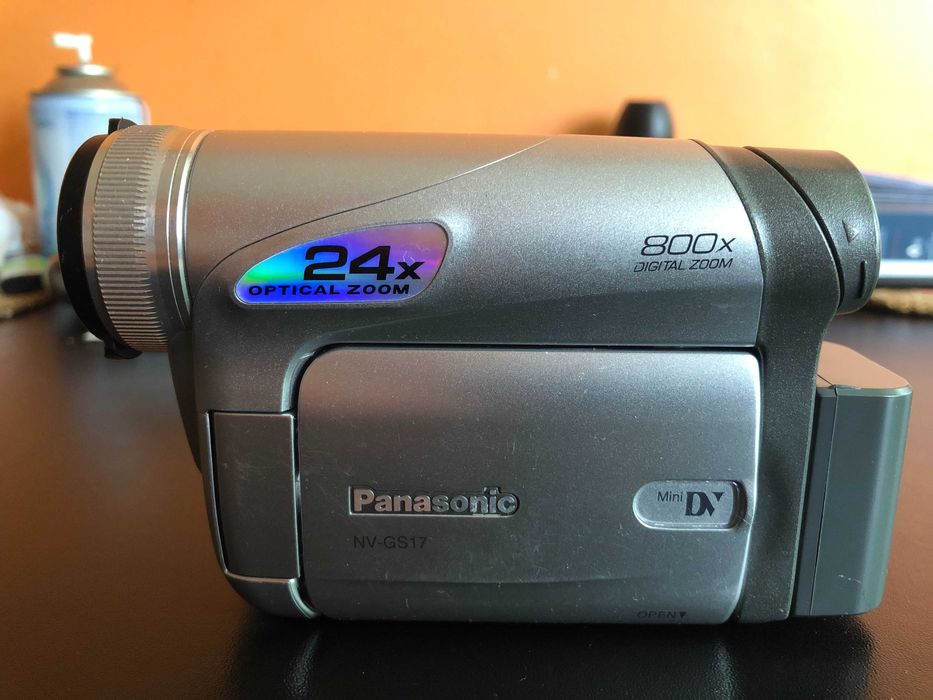 Panasonic NV-GS17E "PAL" Mini DV Camcorder