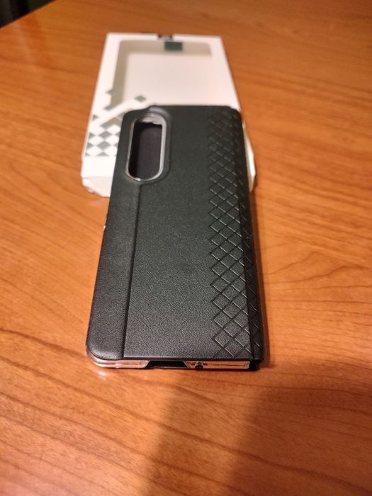 Husa Z Fold 4 Dux Ducis Brill  - Impecabila + Cadou