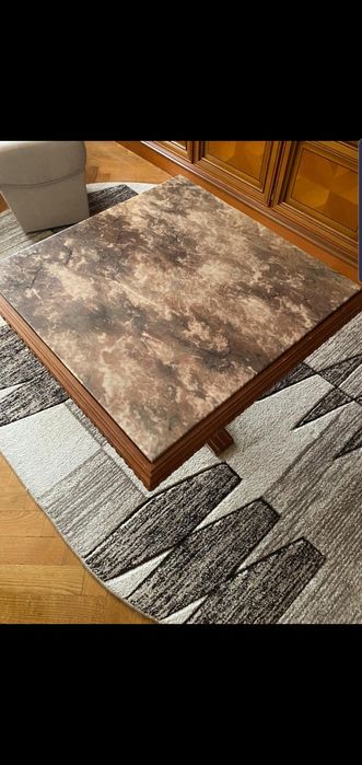 Masa din lemn cu blat granit