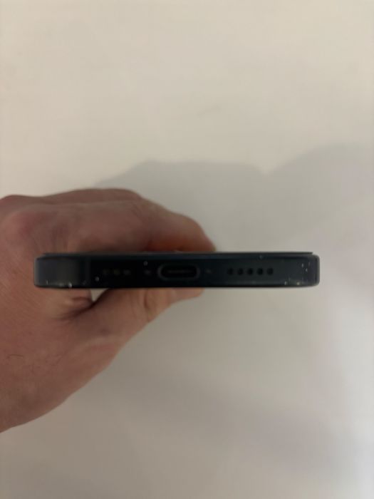 iPhone 16 128 gb black