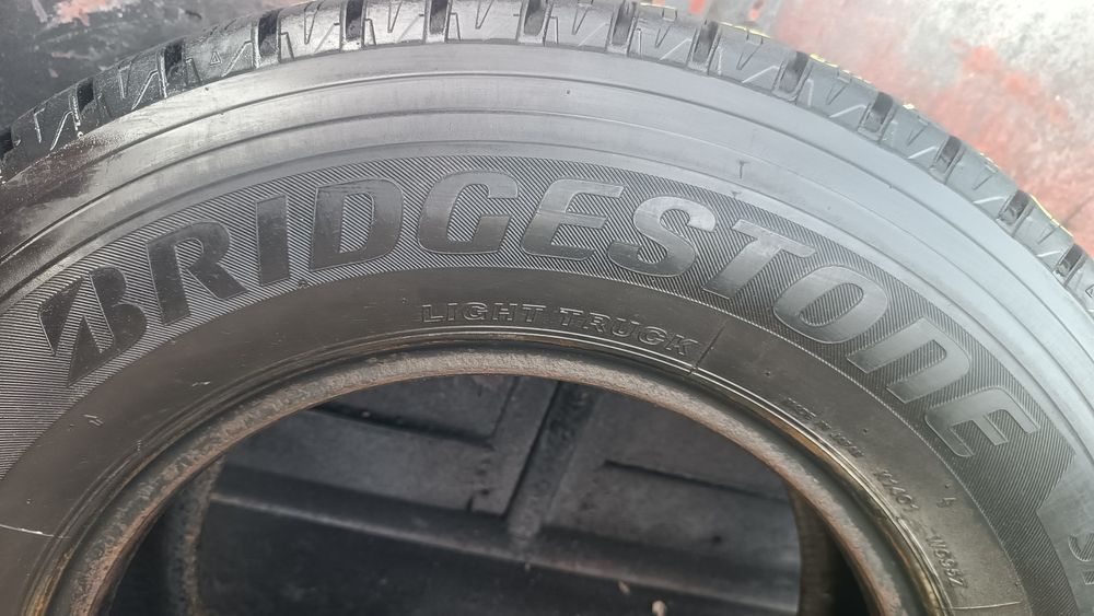 225/70/15 С Bridgestone