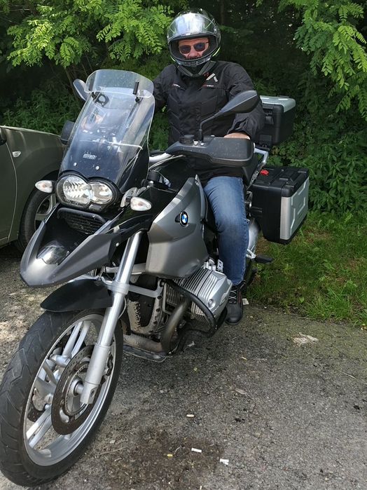 Vând motocicleta