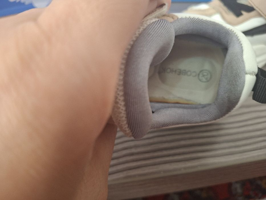 Продаются детские обуви