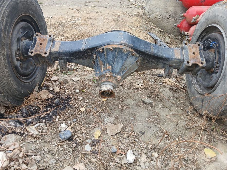 Aftobus zadni most sotiladi