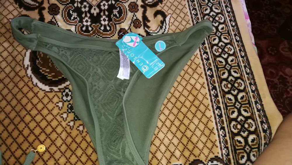 Продам срочно новый