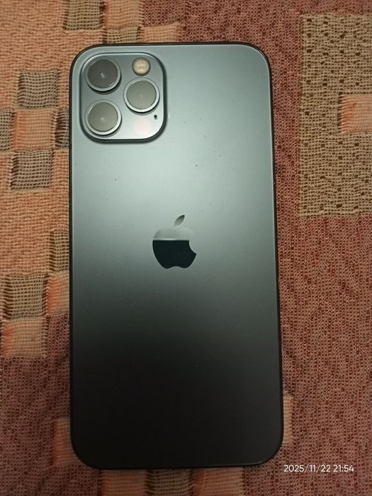 iPhone 12 pro ..
