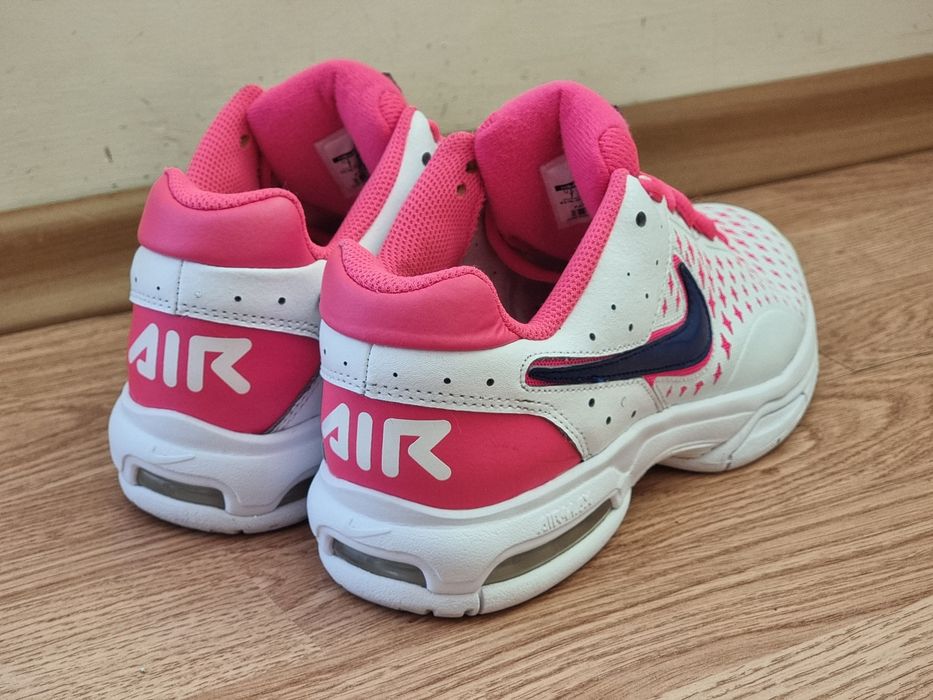 Нови Дамски Маратонки / Nike WMNS Air Cage Advantage - 38 Номер