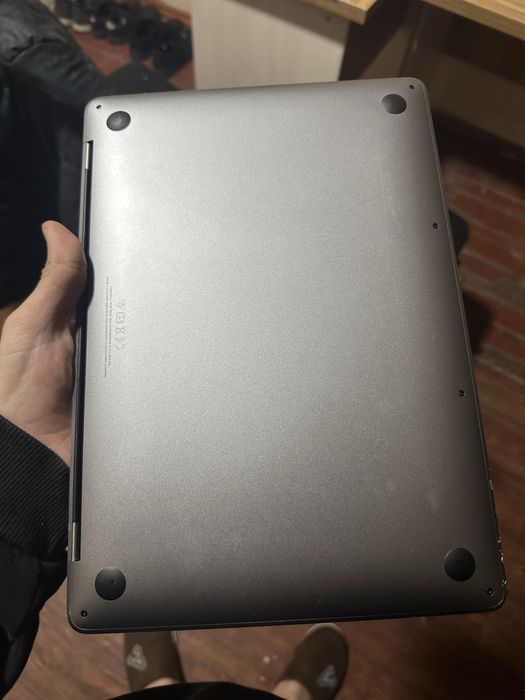 Macbook pro m2 8/256