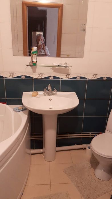 Продам 2 к.кв 9-4