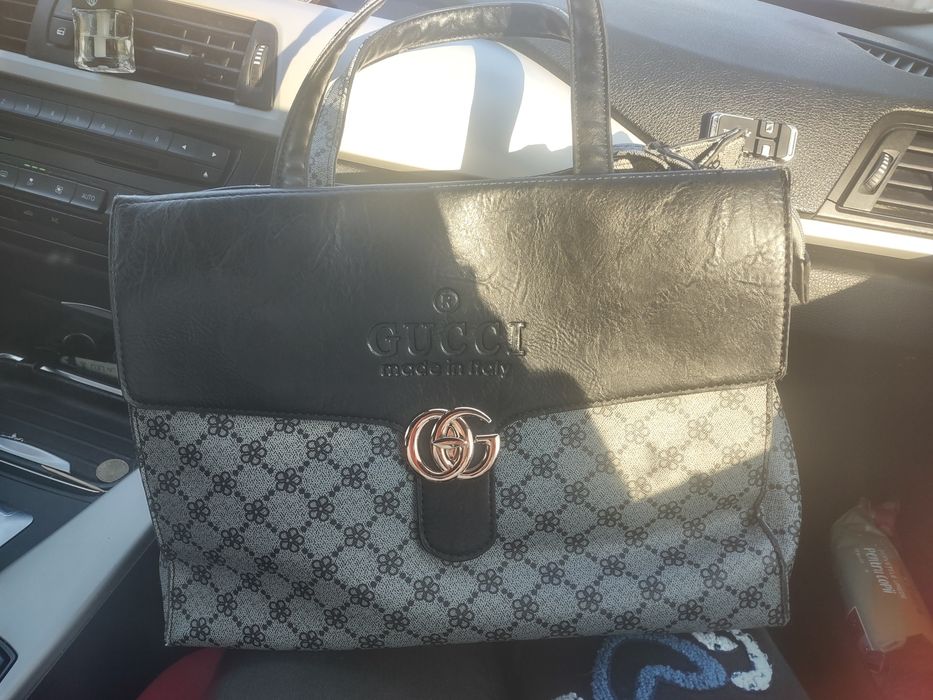 Poșetă Gucci  că noua