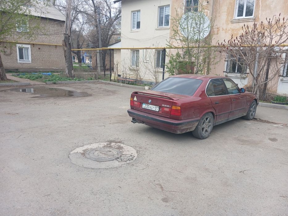 Продаётся Машина