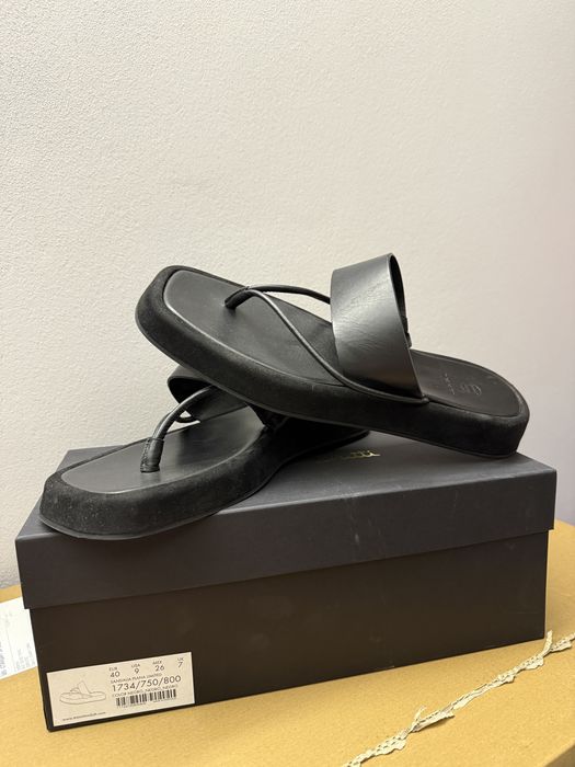 Сандали Massimo Dutti
