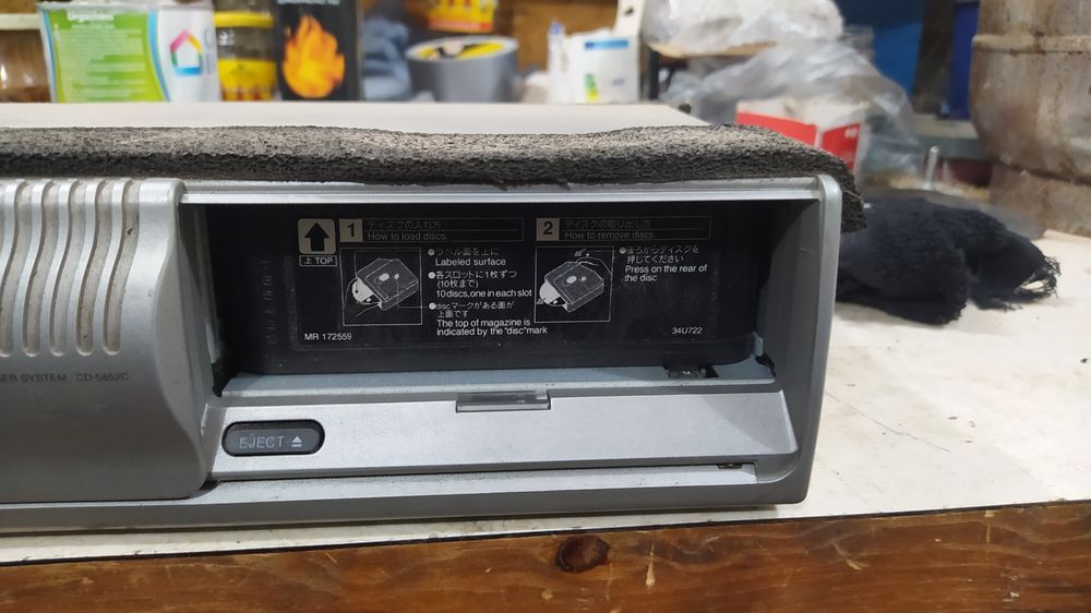 CD changer за Mitsubishi l200