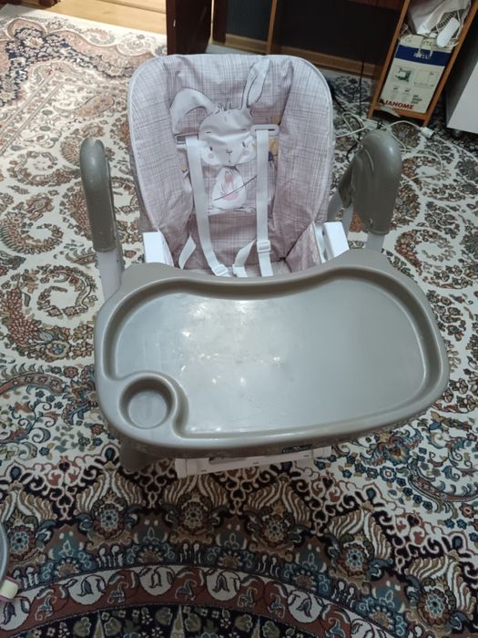 Стол для кормления