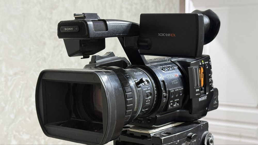 Видеокамера SONY XDCAM EX