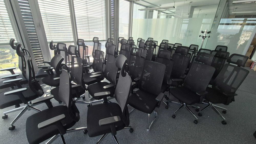 Монтажи на офис мебели