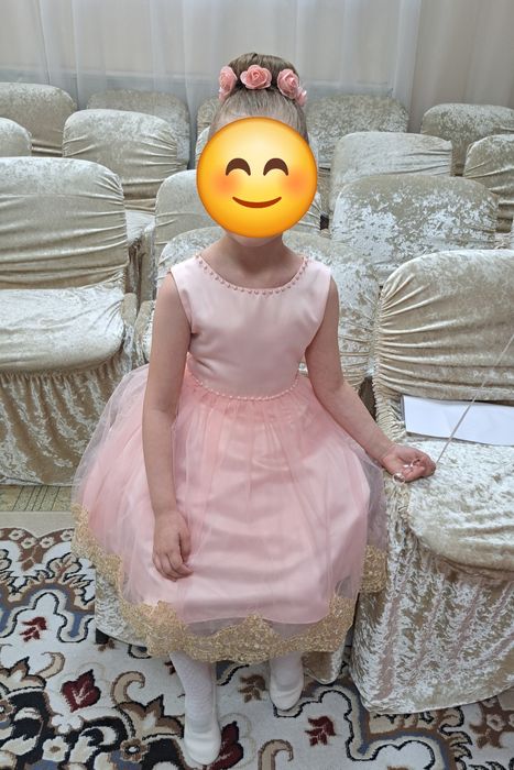 Нарядное платье на девочку