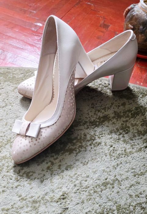Pantofi eleganti piele