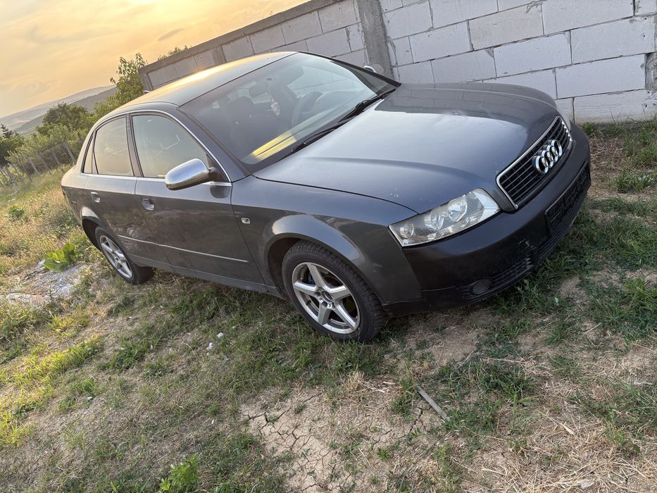 Dezmembrez Audi A4 b6 1.9 Diesel /131 cp /AWX
