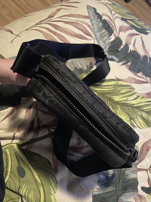 Мъжка чанта с дълга дръжка