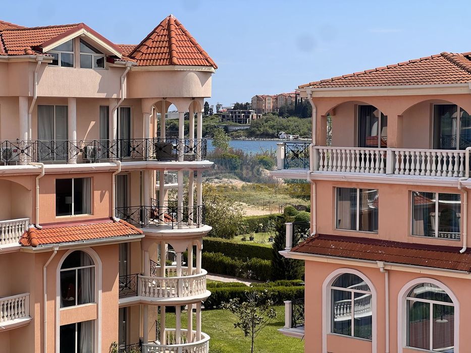 Продава се Двустаен апартамент в Созопол - 86 кв.м за 1157 €/кв.м - Снимка #8