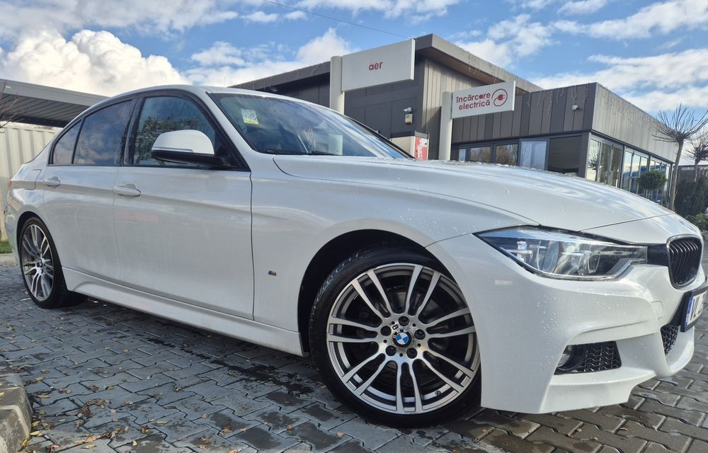 BMW 330 e  Plug-in Hybrid