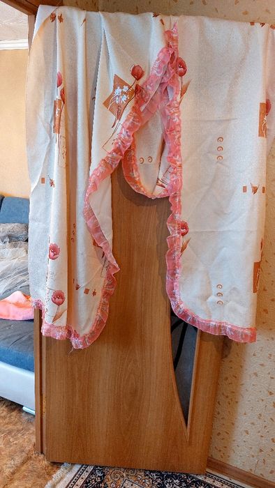 Шторы продаю.Предлагайте свою цену.