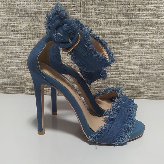 Продам туфли новые