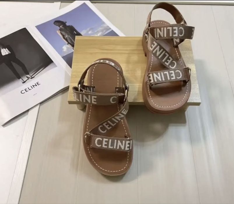 Босоножки новые кожа