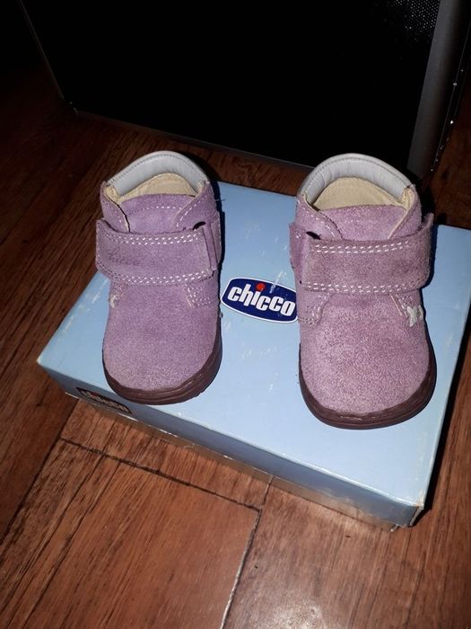 Продам ботиночки Chicco, р.18