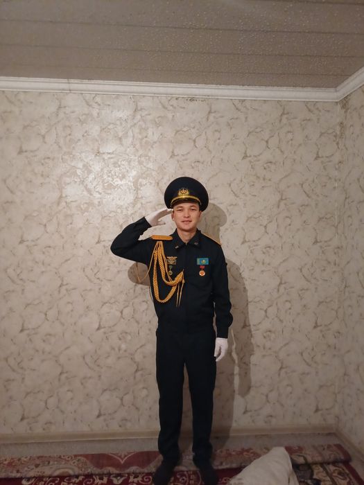 Параткы бірақ рет киілген Ұлттық Ұлан