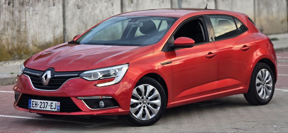 RENAULT Megane