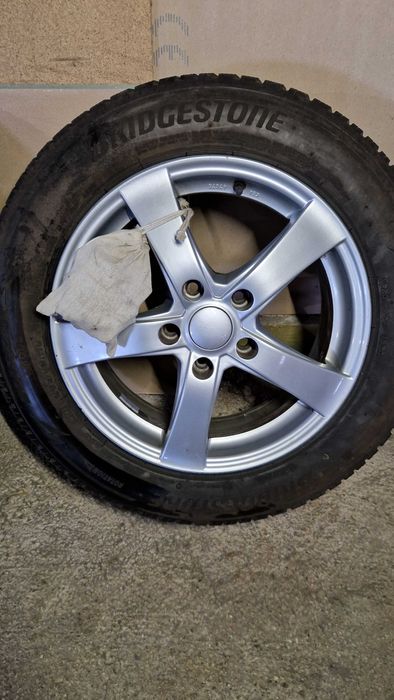 Dacia,KIA,ХЮНДАй джанти със зимни гуми 205/60/16 6,5J  ET48  5×115