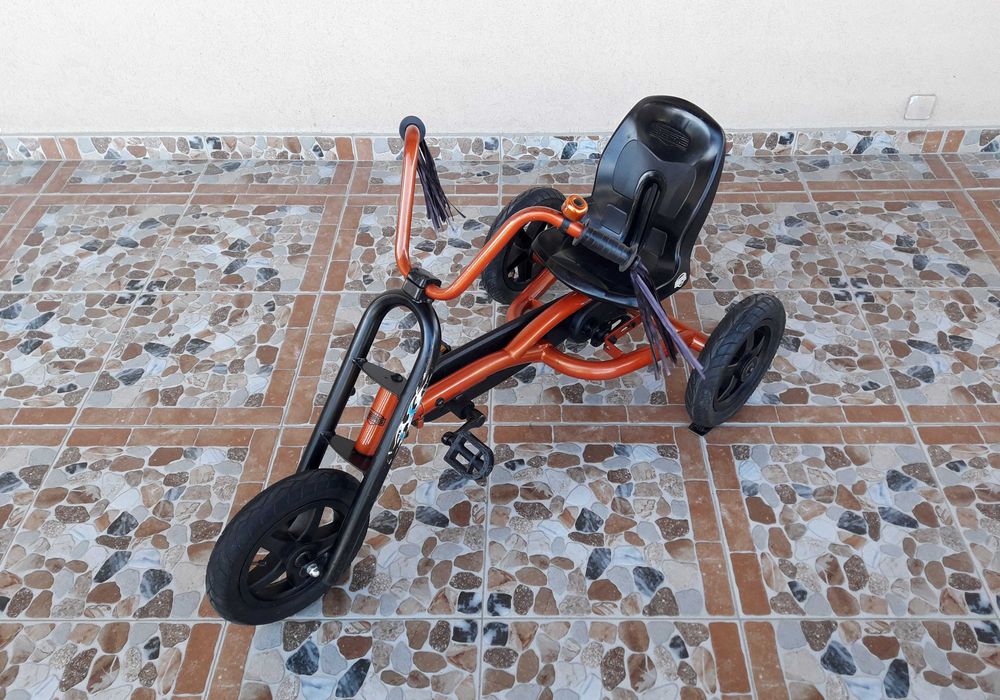 Cart (kart) cu pedale pentru copii BERG Choppy, 3 roți - maro