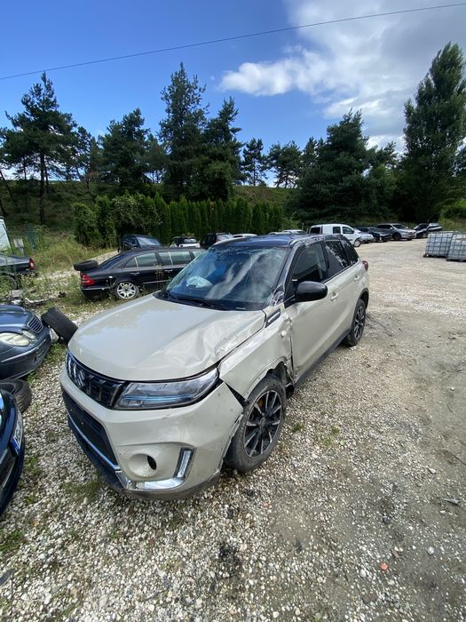 Vand suzuki vitara avariat