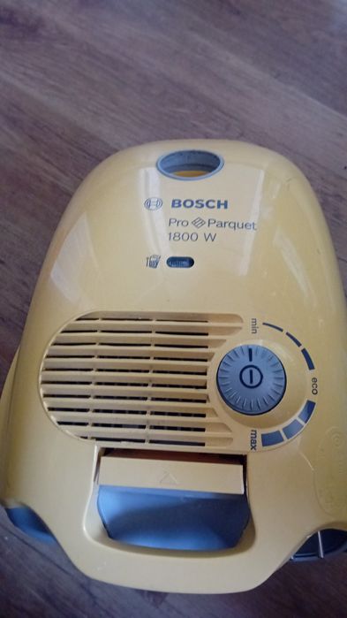 Aspiratorcu fir  și monitor