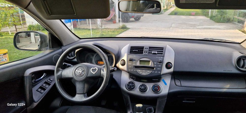 TOYOTA rav4 2.2 DIESEL  tractiune 4X4