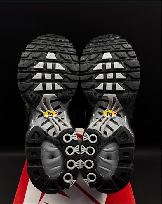 Nike Air Max Plus TN Multiswoosh - 40,41,42,44,45,46