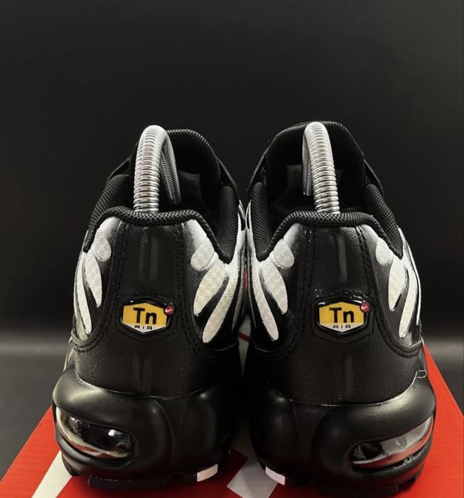 Nike Air Max Plus TN Black Silver  40,41,42,43,44,45