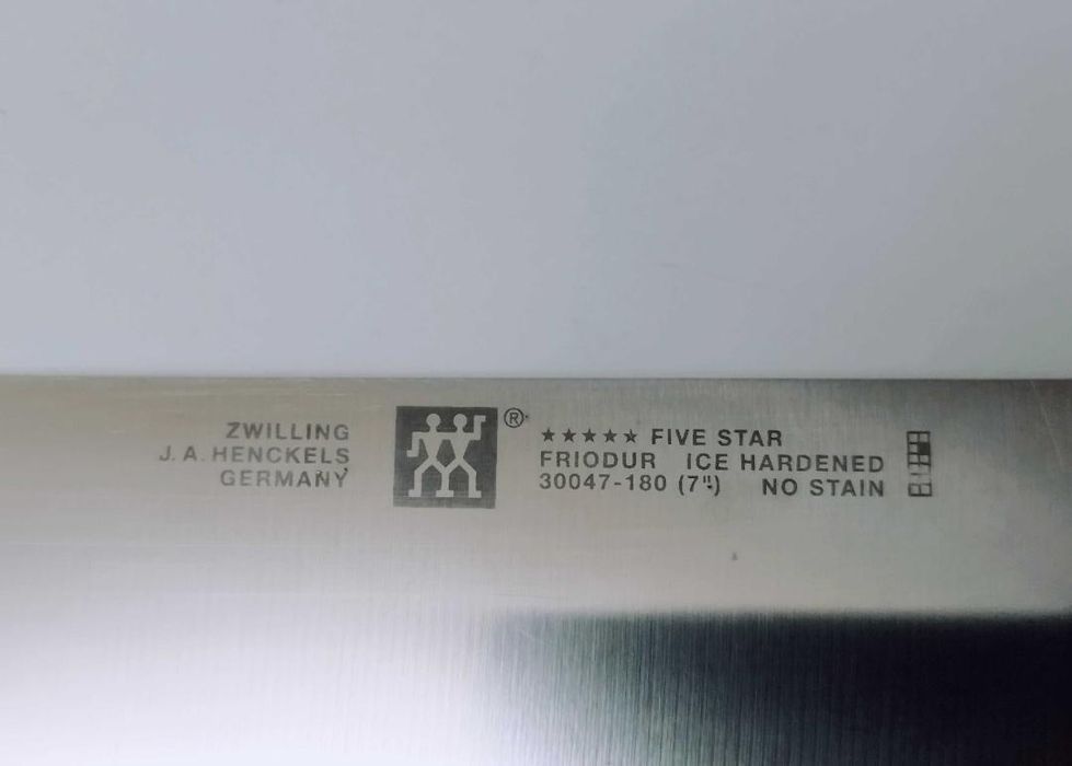 Cuțit ZWILLING Santoku Five Star