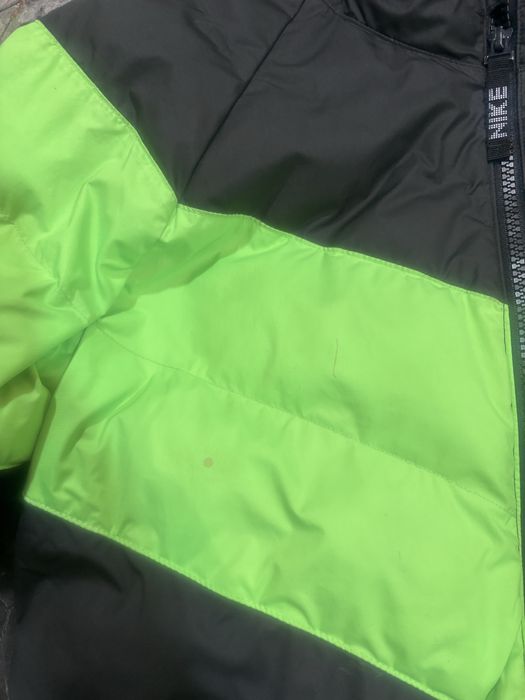 Капитонирано зимно яке Sportswear с качулка и вата, Черен/Електриковозелен,