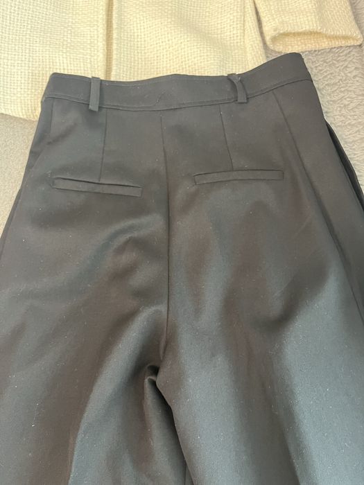 Панталони и бодита Pause jesns.