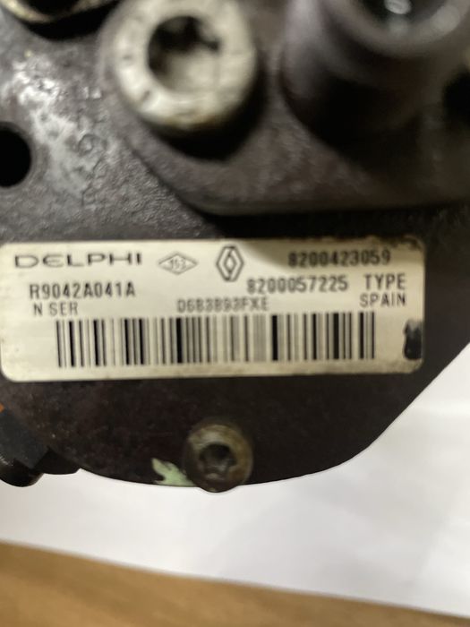 ГНП горивонагнетателна помпа Delphi Renault 1.5 dci  R9042A041A
