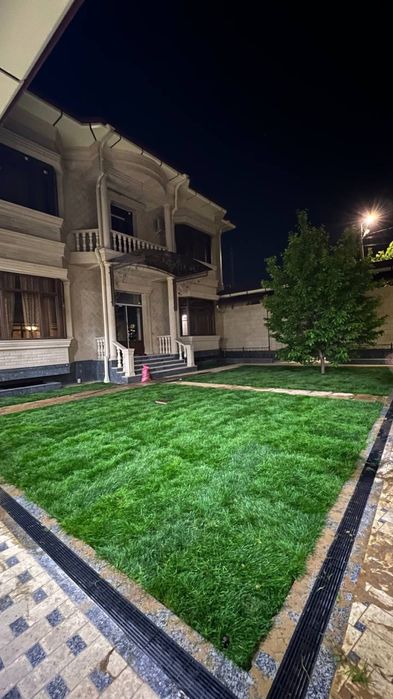 Газон екиш+поливной система ландшафт